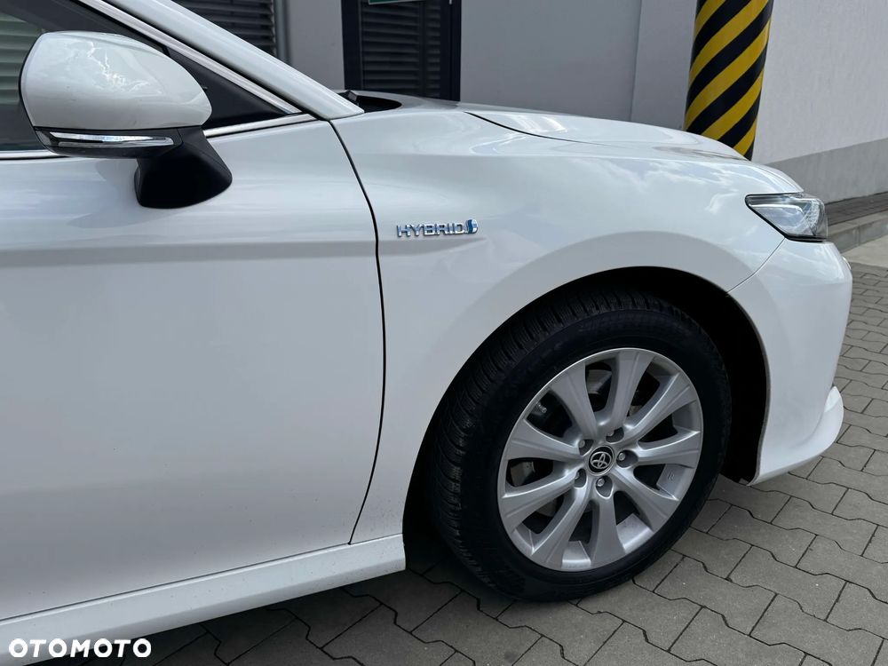 Toyota Camry 2.5 Hybrid Comfort CVT - 14