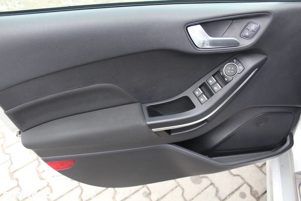 Ford Fiesta 1.0 EcoBoost S&S ST-LINE - 12