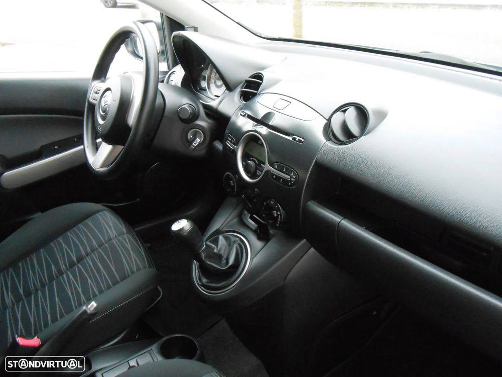 Mazda 2 1.3 MZR Comfort - 27