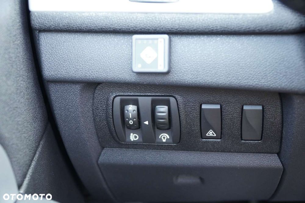 Renault Megane 2.0 16V Dynamique CVT - 16