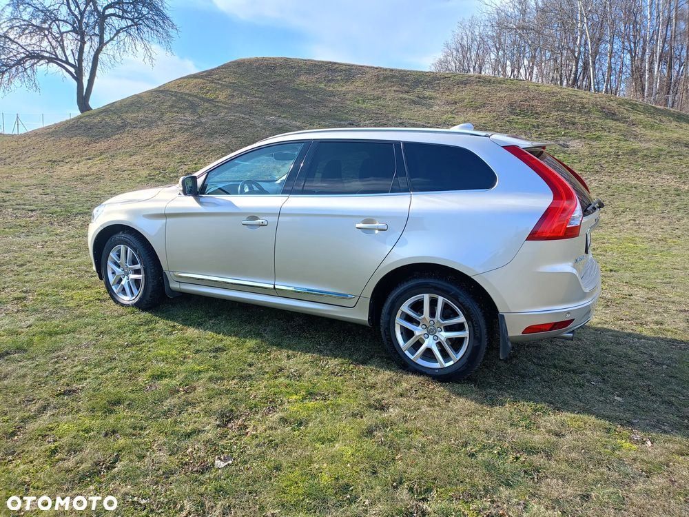 Volvo XC 60 D3 Drive-E Momentum - 5