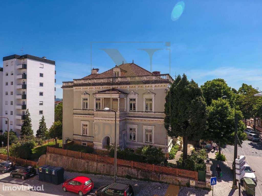 Moradia exclusiva em zona nobre de Coimbra - Grande imagem: 4/60