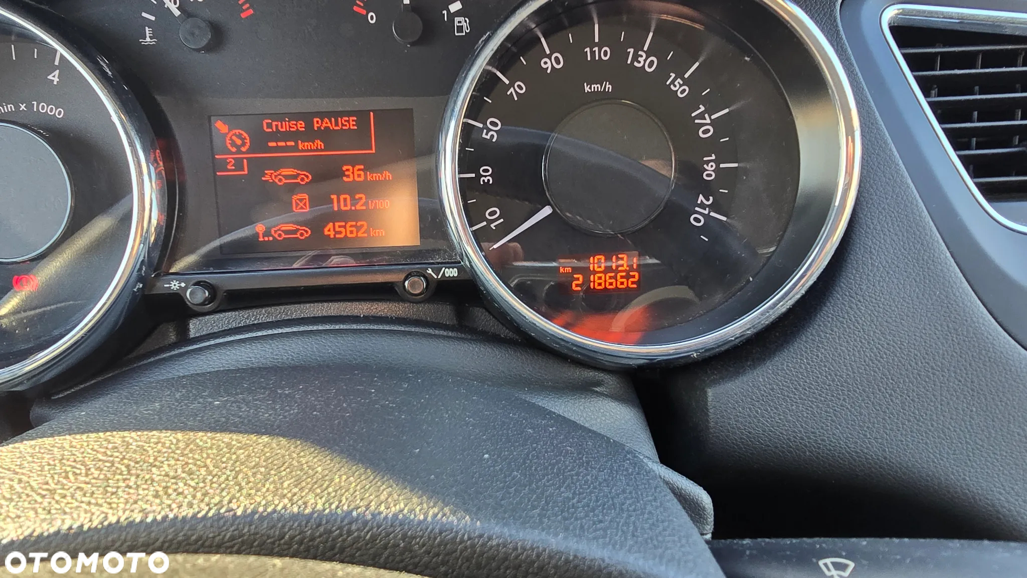 Peugeot 5008 1.6 THP Allure 7os - 15