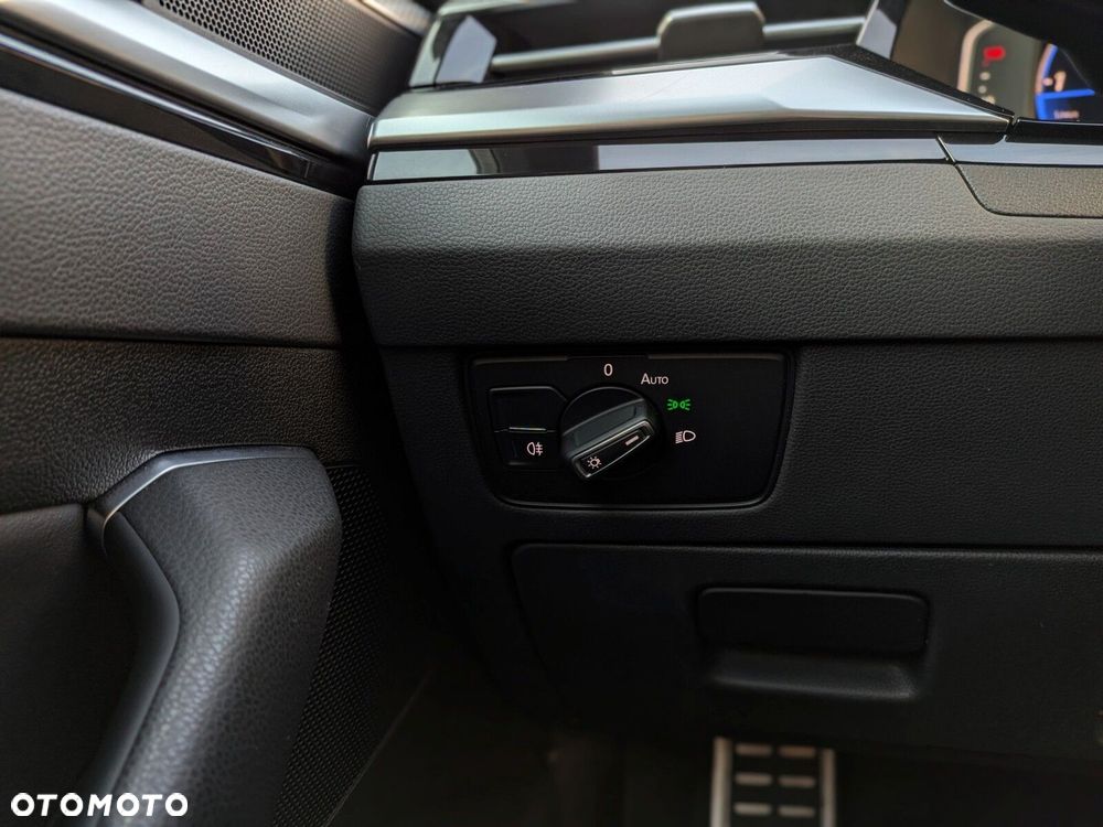 Volkswagen Arteon 2.0 TDI R-Line DSG - 35