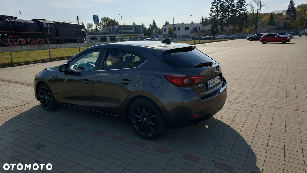 Mazda 3 - 9