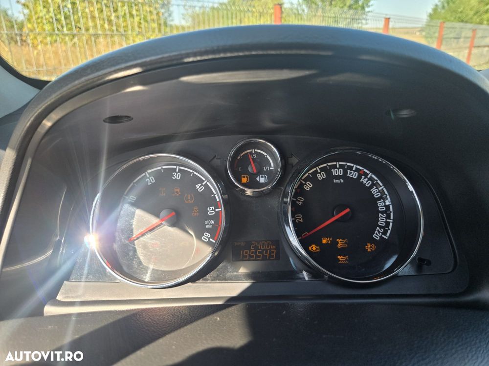 Opel Antara 2.2 ECOTEC AWD Start/Stop Cosmo - 3