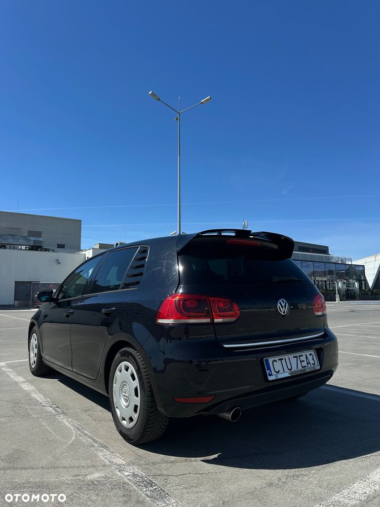 Volkswagen Golf - 5