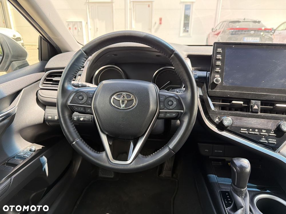Toyota Camry 2.5 Hybrid Executive CVT - 11