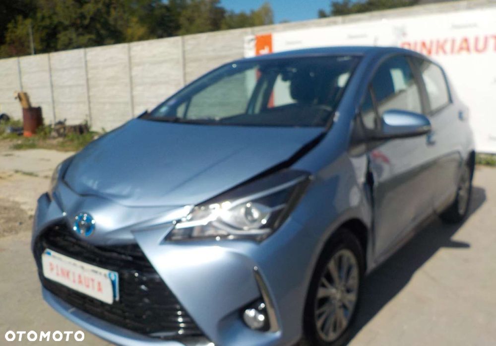 Toyota Yaris - 10