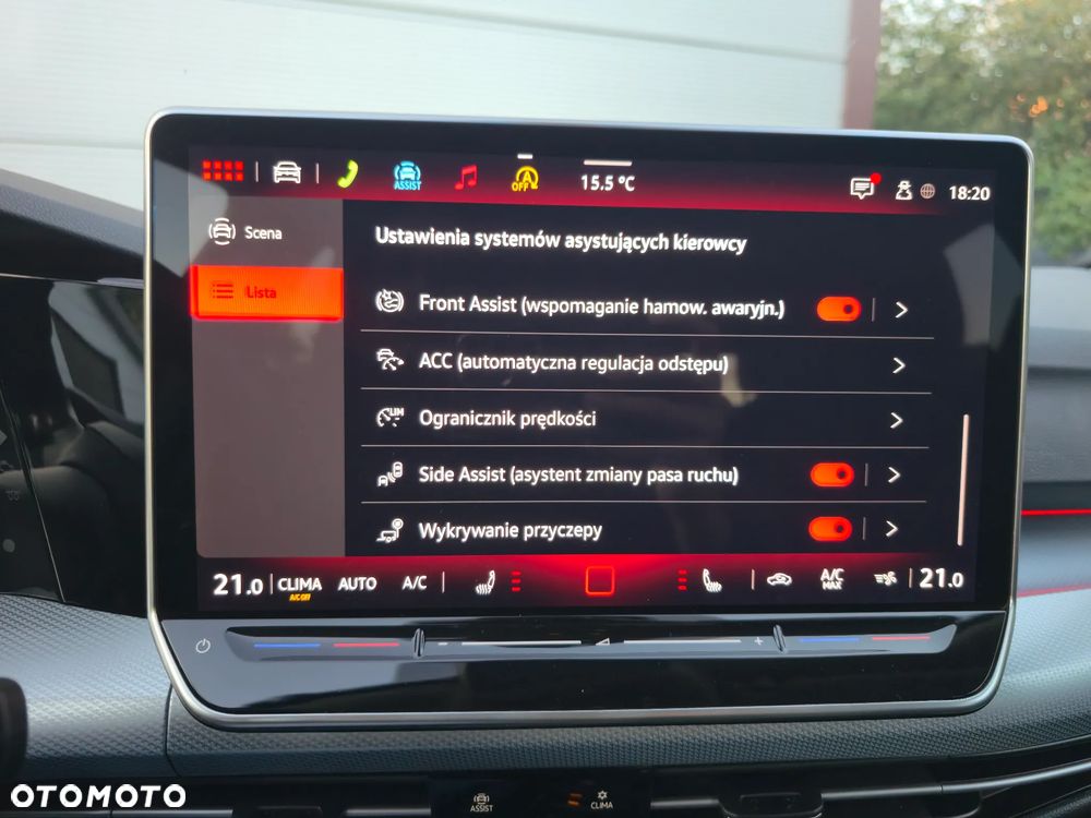 Volkswagen Golf Variant 1.5 eTSI OPF DSG Style - 29