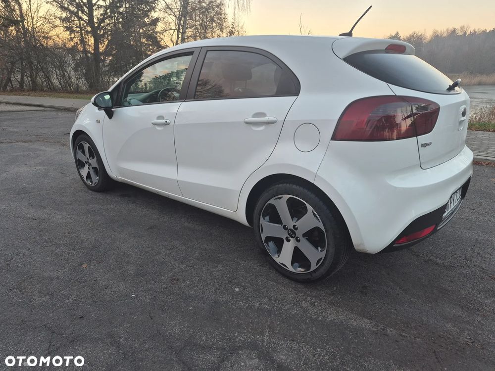 Kia Rio 1.4 Vision - 3