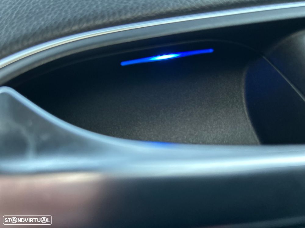 Mercedes-Benz CLA 200 - 31