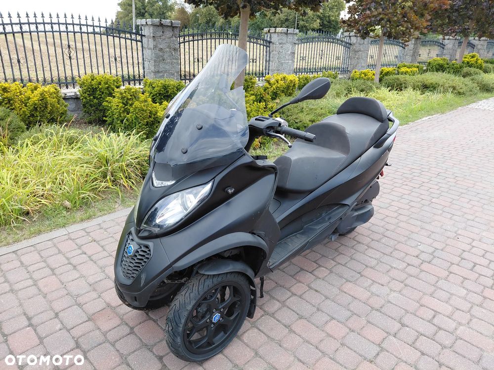 Piaggio MP-3 - 1