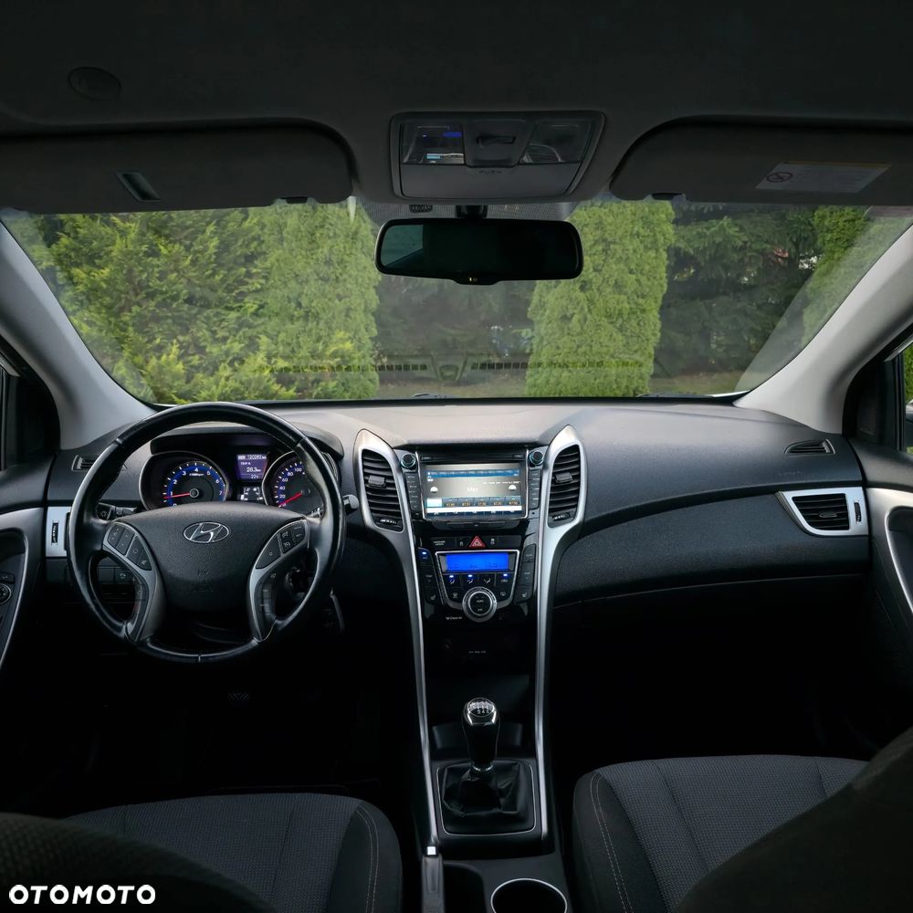 Hyundai i30 blue Kombi 1.6 GDi Passion - 39