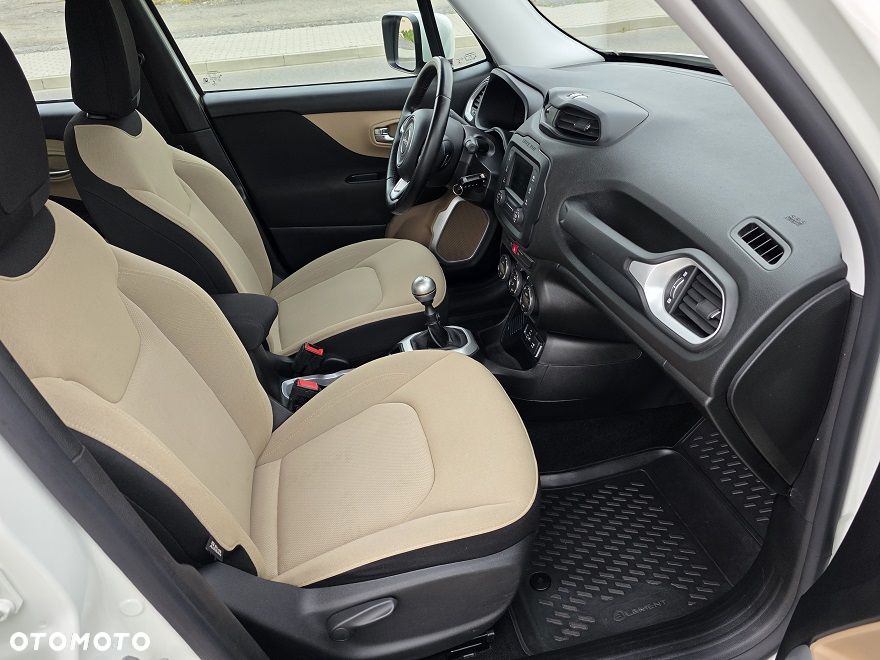 Jeep Renegade 1.6 E-torQ Longitude Adventure Edition - 19