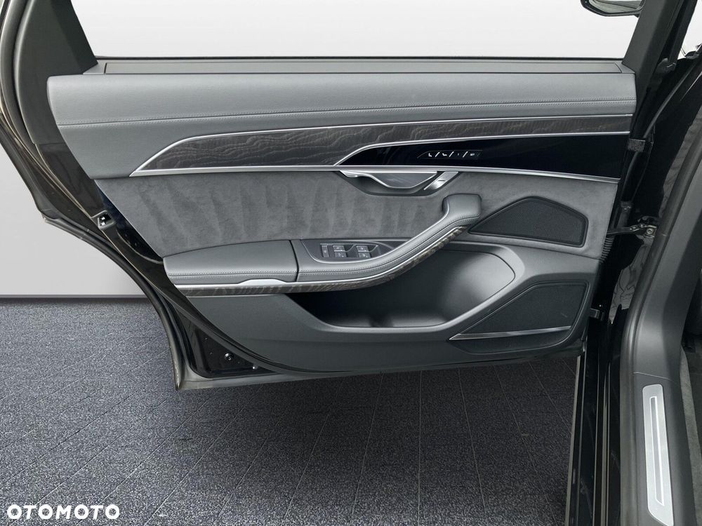 Audi A8 - 33