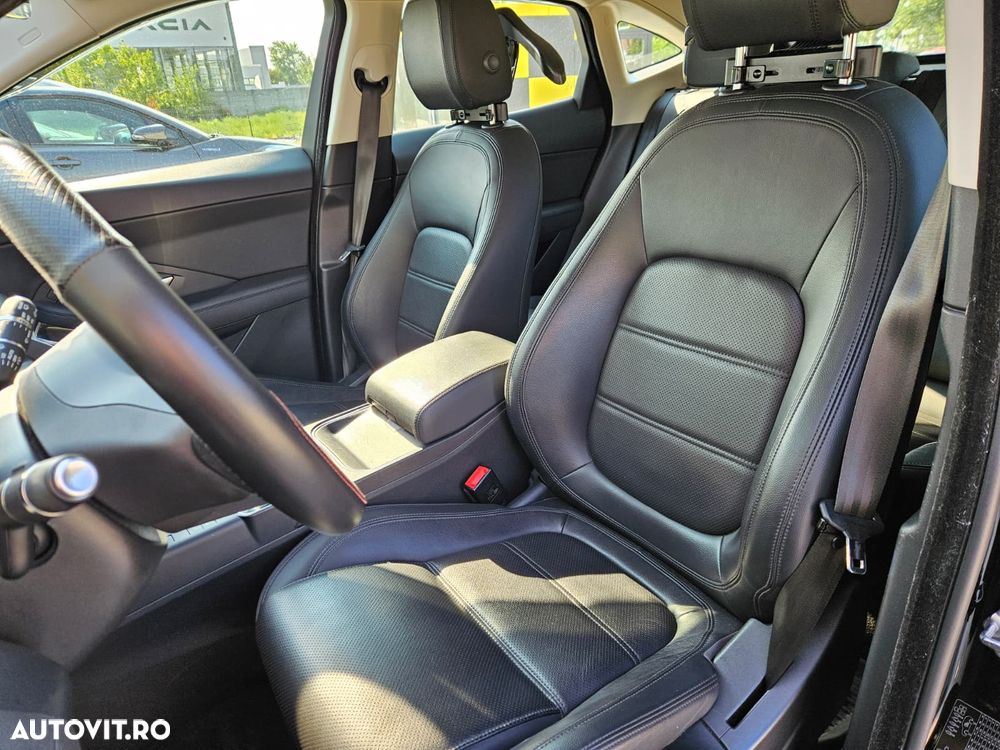 Jaguar E-Pace P200 AWD - 18