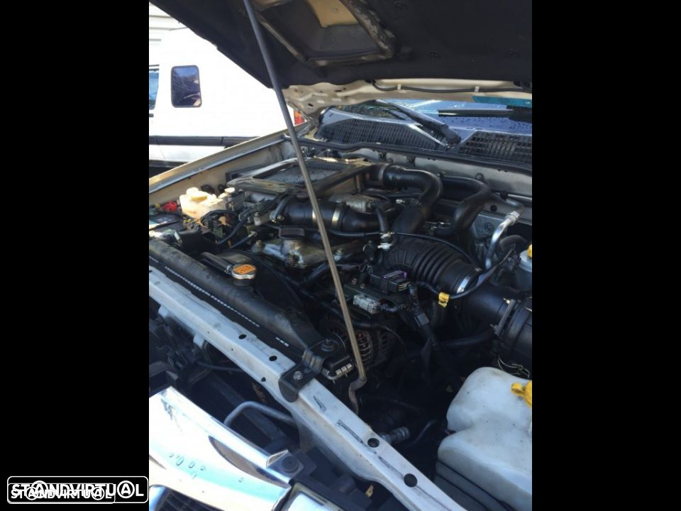 Nissan Terrano II 3.0 DI longo de 2003 para peças - 7