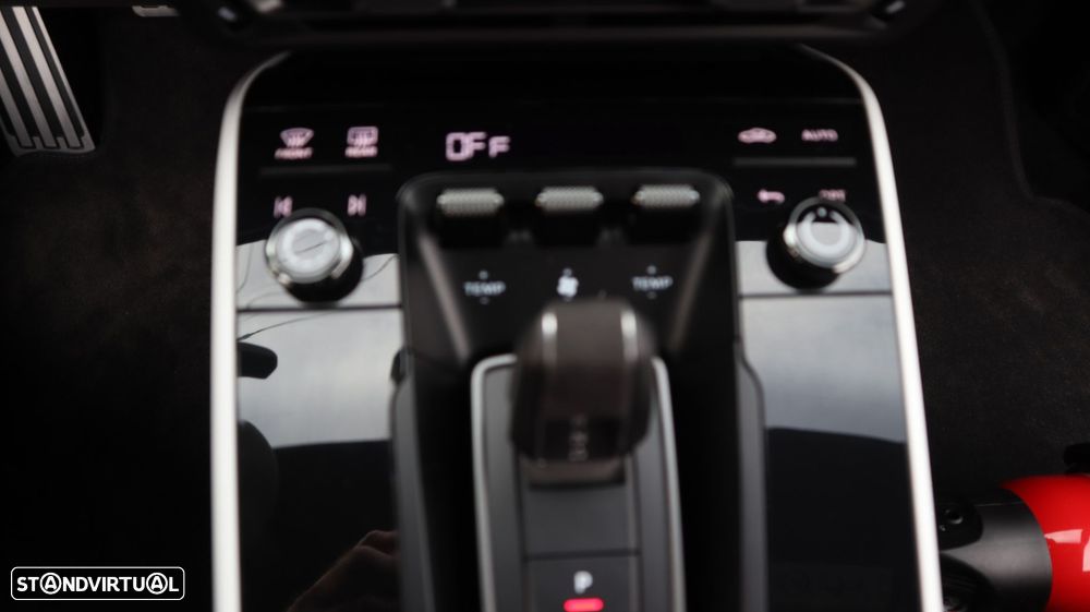 Porsche 911 Série F - 23