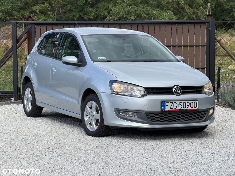 Volkswagen Polo 1.4 16V Comfortline DSG - 4