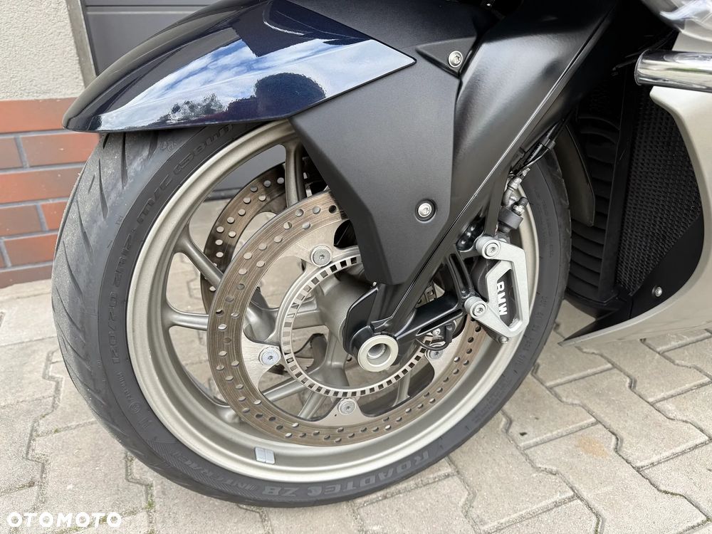 BMW K - 8