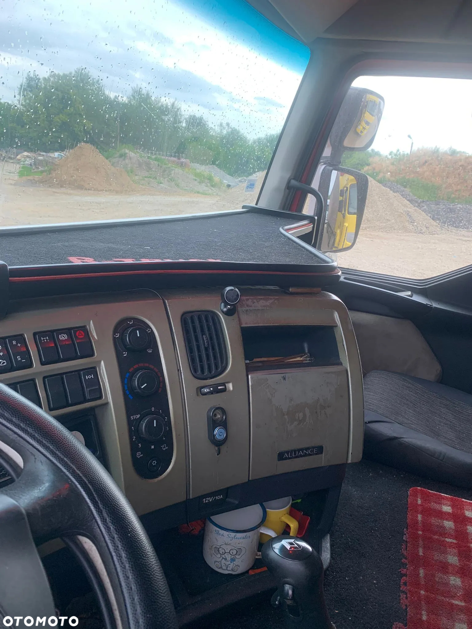 Renault Premium - 6