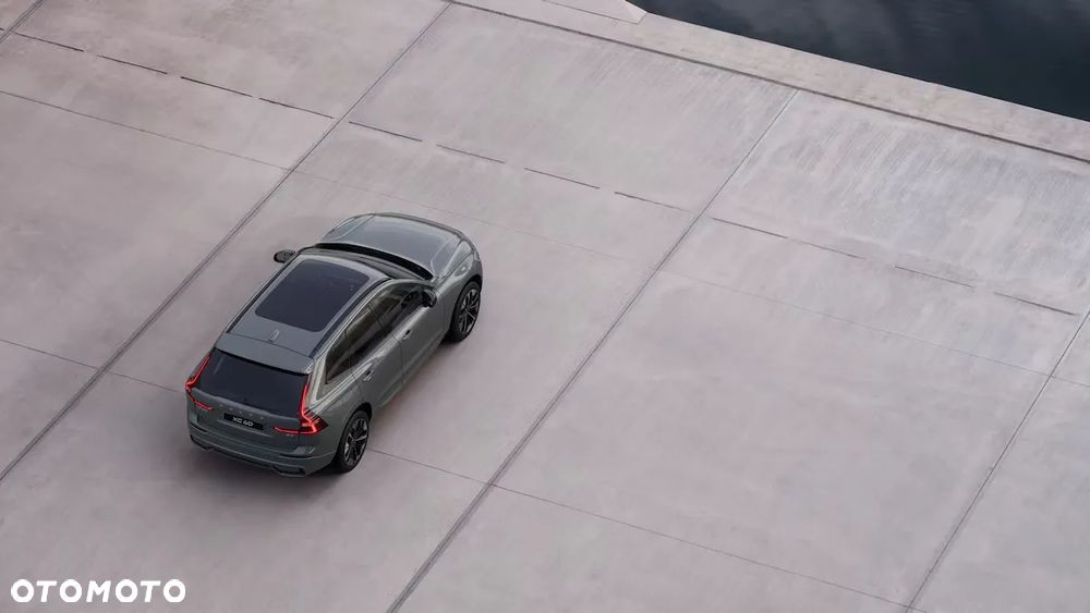 Volvo XC 60 B5 B AWD Ultra Dark - 2