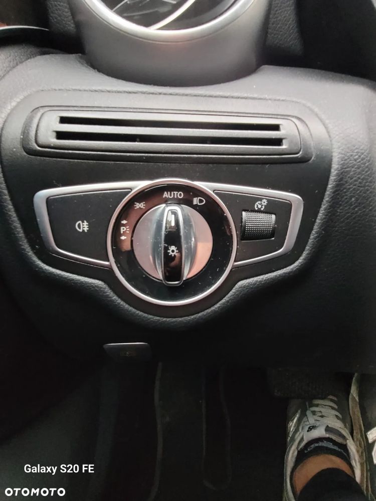 Mercedes-Benz Klasa C 250 7G-TRONIC - 16