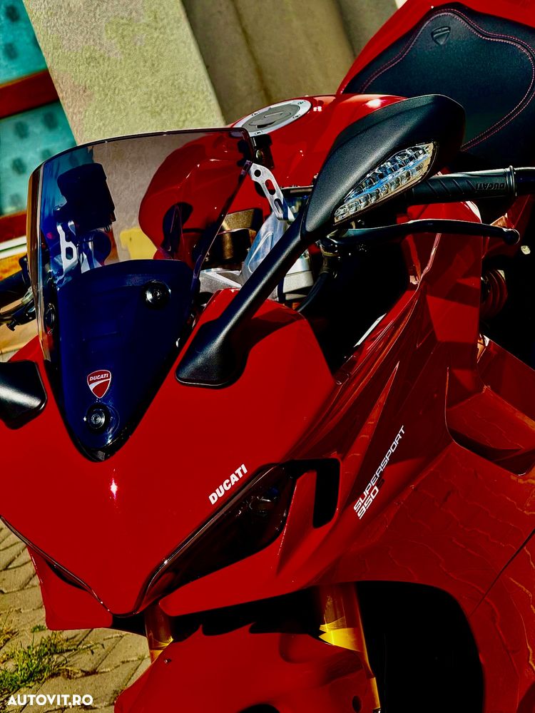 Ducati Supersport 950 - 4