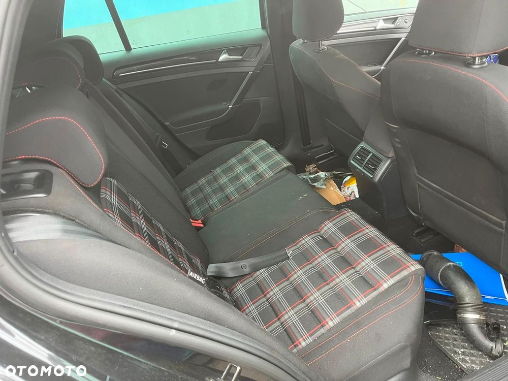 Volkswagen Golf GTI BlueMotion Technology DSG - 10