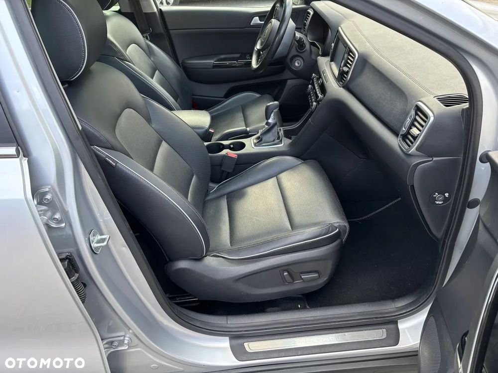 Kia Sportage 1.7 CRDI 2WD ISG Dream-Team Edition - 26