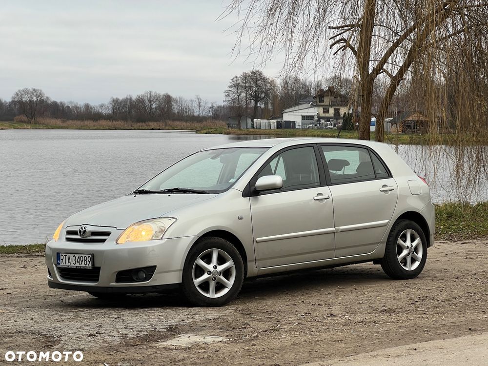 Toyota Corolla 1.6 VVT-i Sol - 1