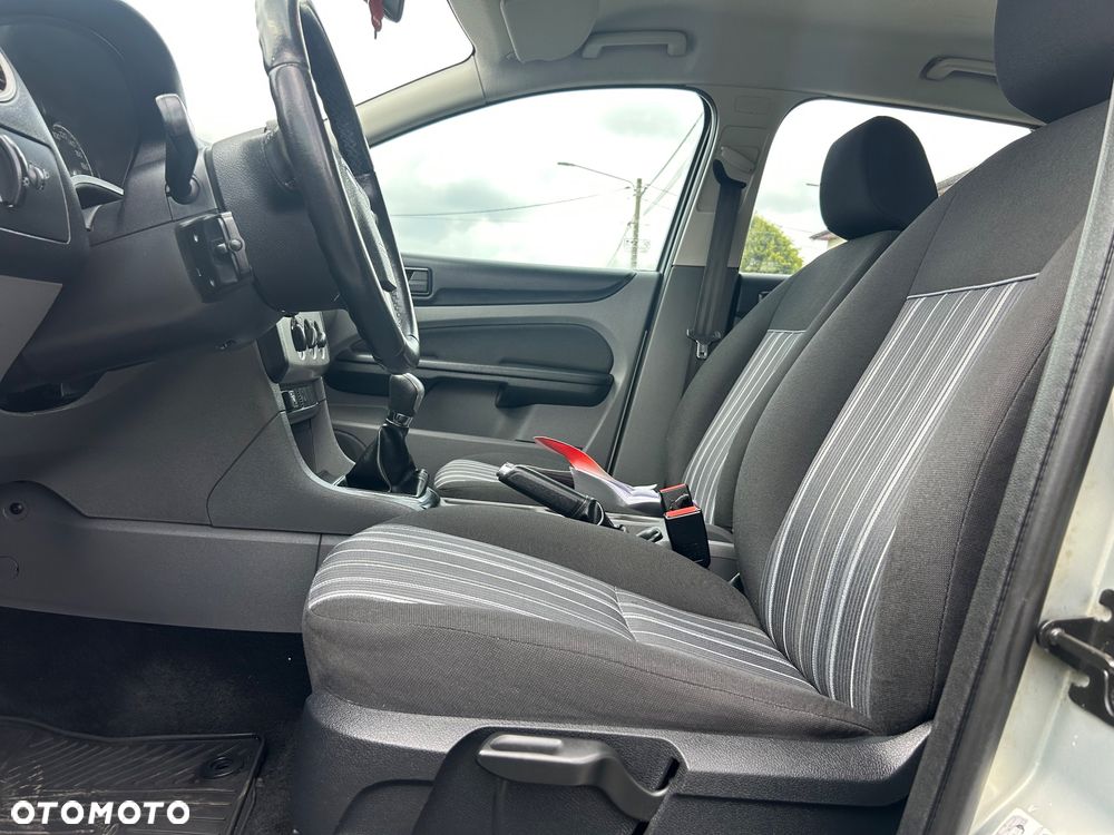 Ford Focus 1.6 Amber X EU5 - 26