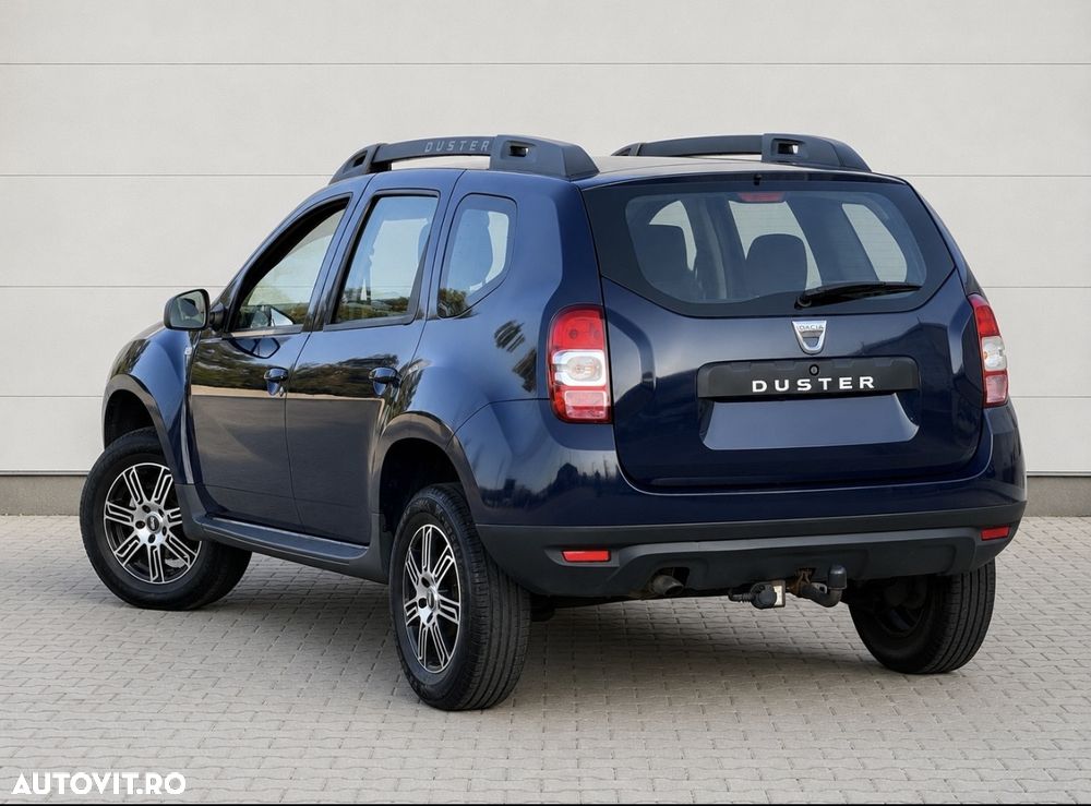 Dacia Duster 1.6 4x2 Laureate - 3