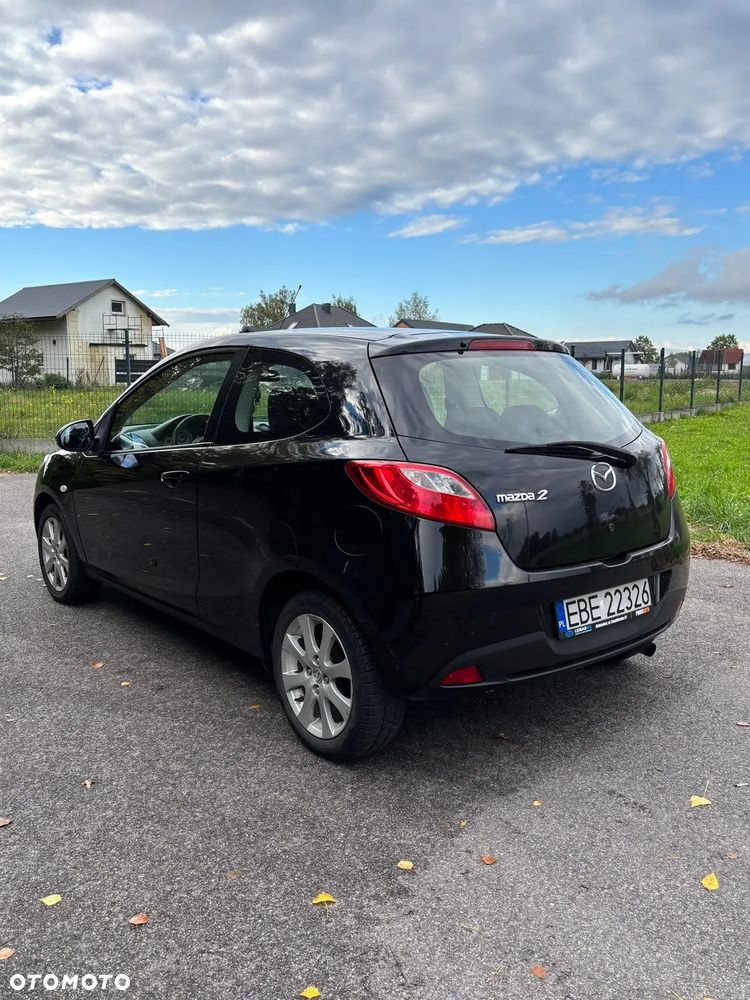 Mazda 2 2008 photo 3