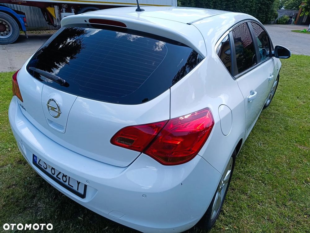 Opel Astra IV 1.6 Enjoy - 2