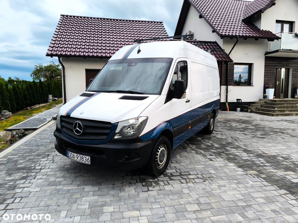 Mercedes-Benz Sprinter - 1