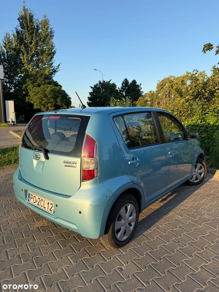 Daihatsu Sirion 1.0 - 3