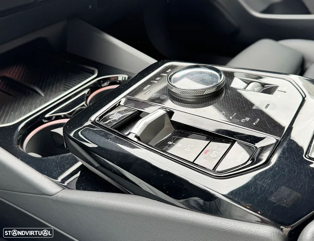 BMW 530 e Pack Desportivo M - 17