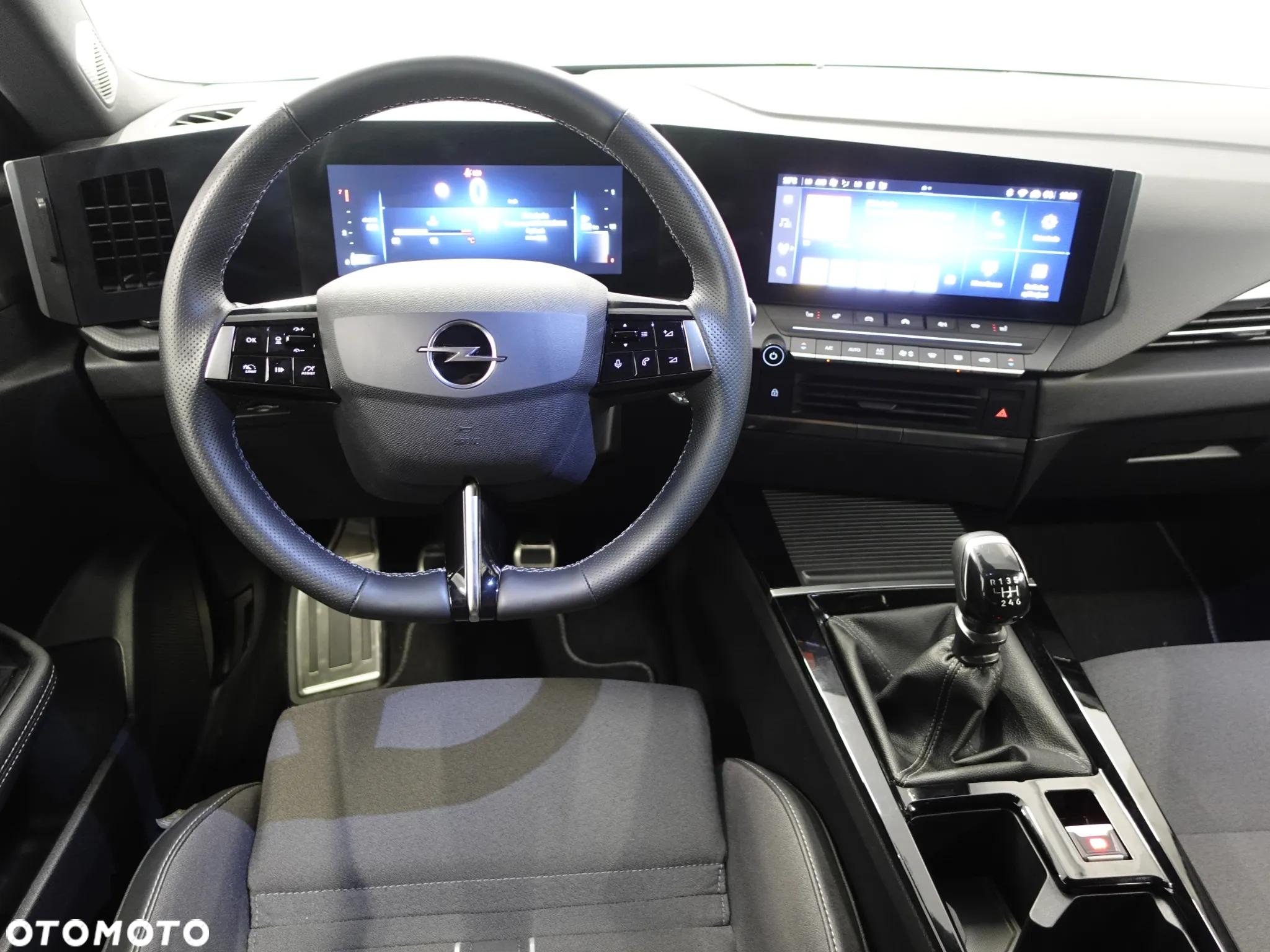 Opel Astra 1.2 Turbo GS Line - 29