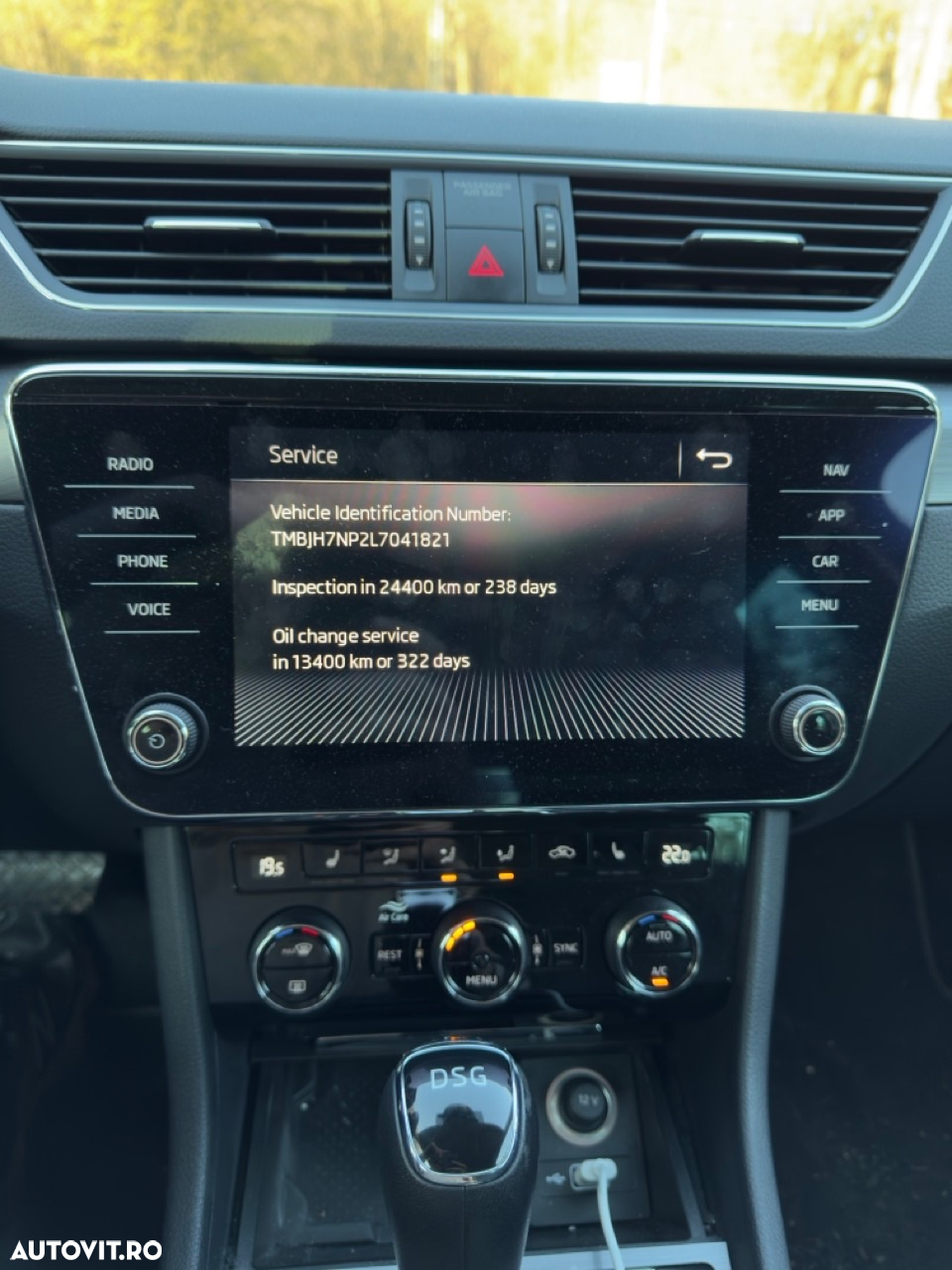Skoda Superb Combi 2.0 TDI DSG Ambition - 9