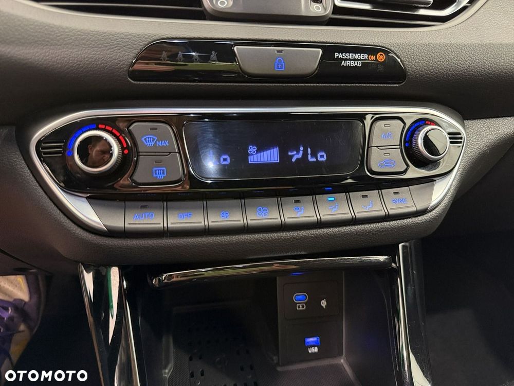 Hyundai i30 - 22