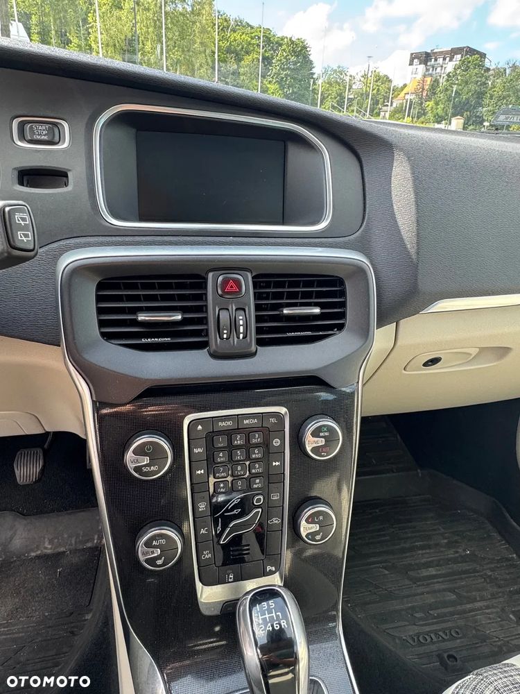 Volvo V40 D4 Drive-E Inscription - 12