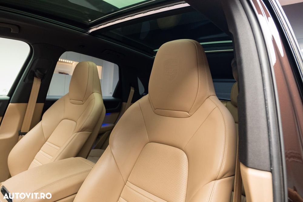 Porsche Cayenne - 19