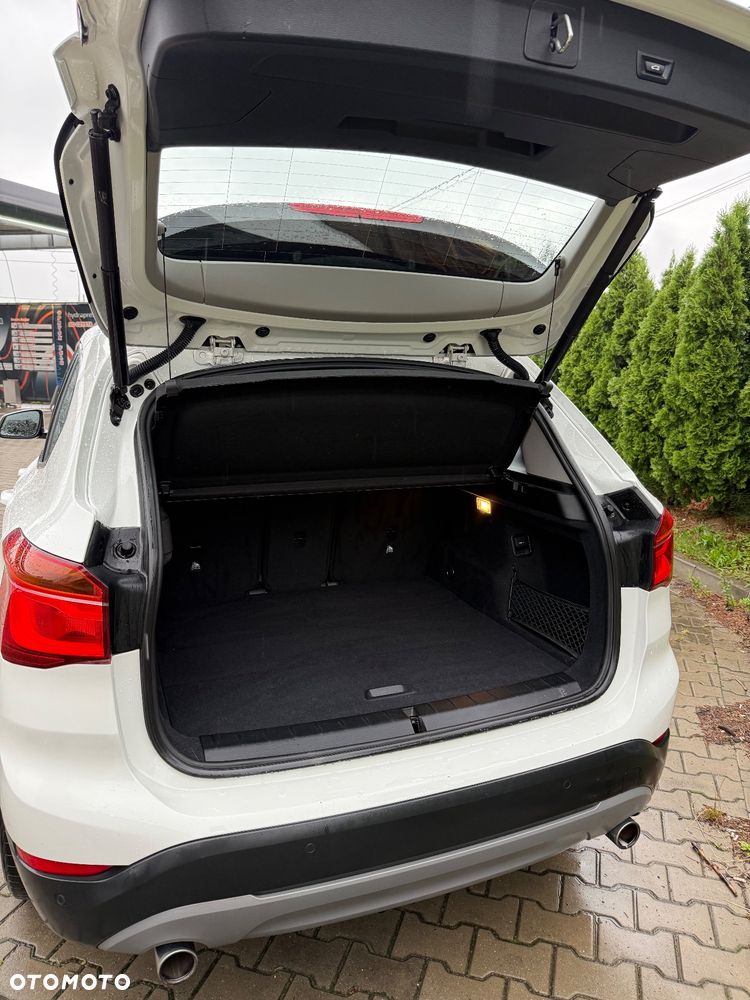 BMW X1 sDrive20i - 8