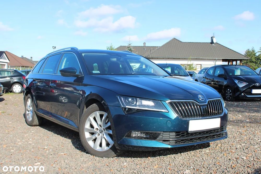 Skoda Superb 2.0 TDI Ambition DSG7 - 2