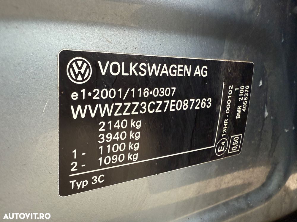 Volkswagen Passat - 14