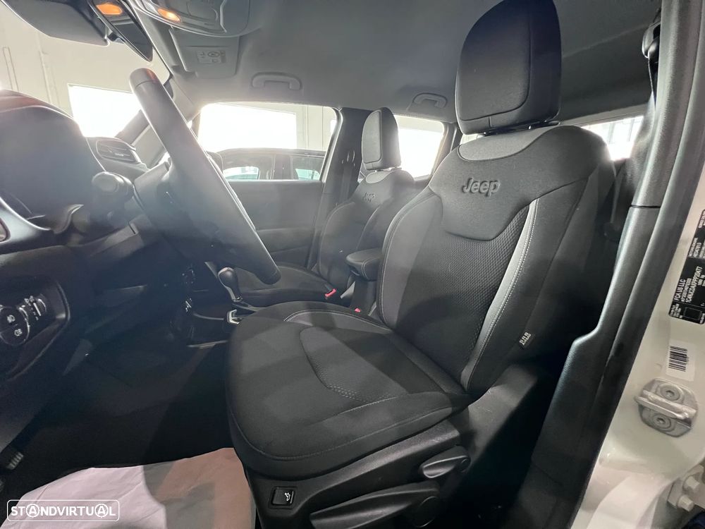 Jeep Renegade 1.5 TG e-Hybrid DCT - 8