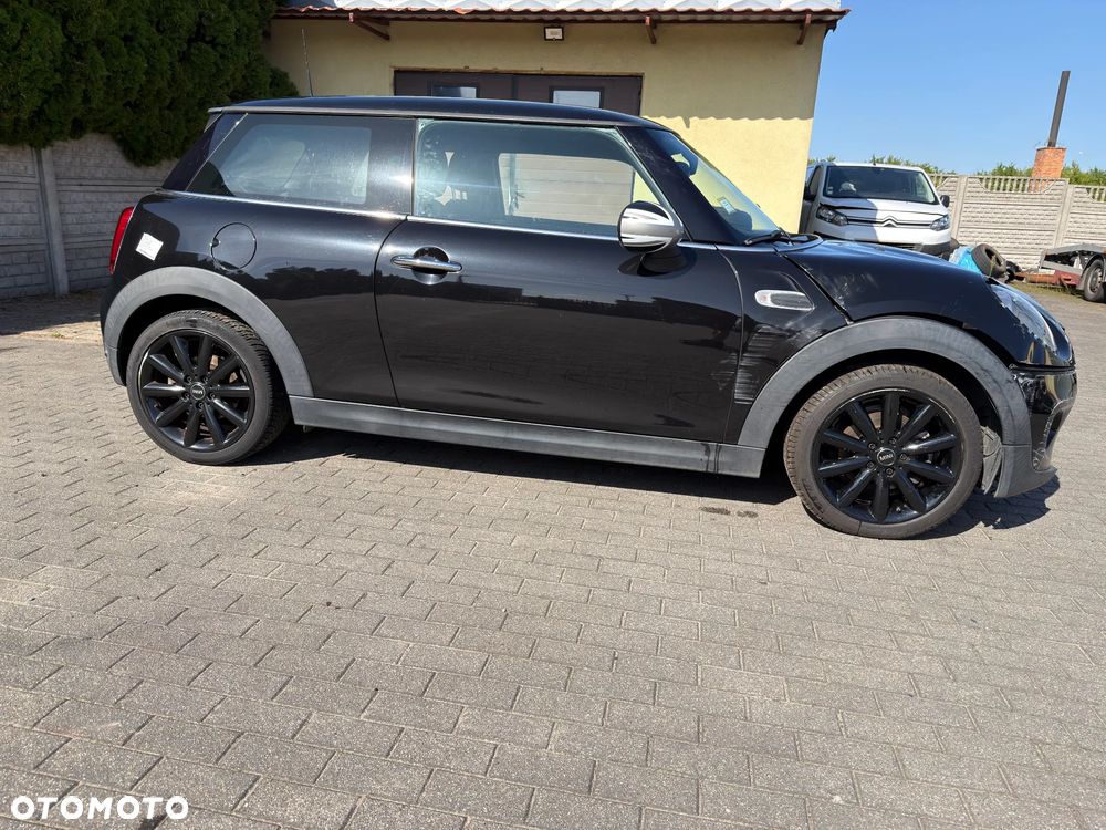 MINI ONE - 4