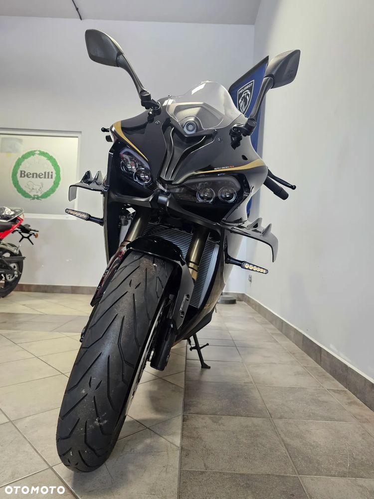 QJMOTOR SRK 800RR - 3